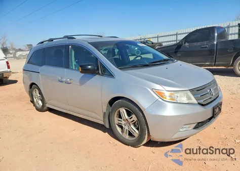 2012 Honda Odyssey Touring из США, поврежденный, VIN 5FNRL5H9XCB111028